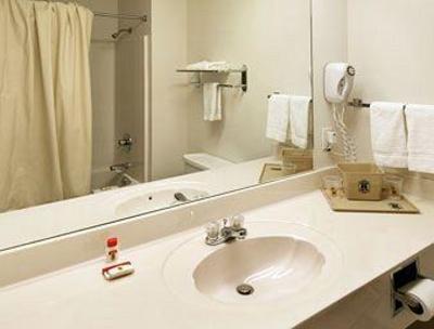 фото отеля Super 8 Motel West Tulsa