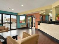Super 8 Motel West Tulsa