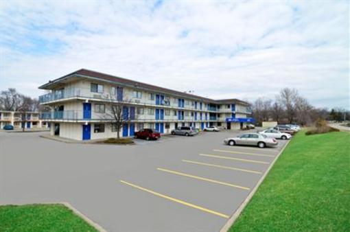 фото отеля Americas Best Value Inn Bridgeton - St. Louis / North