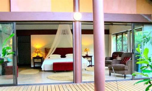 фото отеля Leopard Walk Lodge Hluhluwe