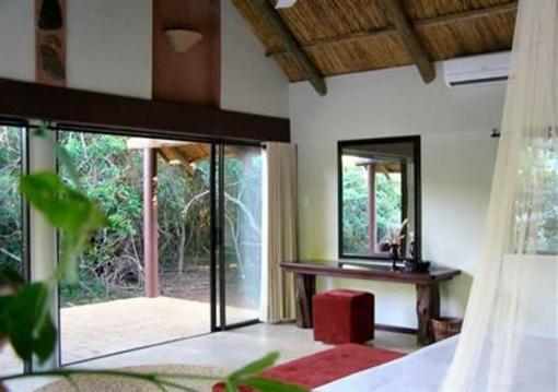 фото отеля Leopard Walk Lodge Hluhluwe