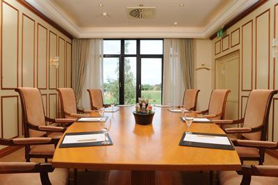 фото отеля Ringhotel Rheinhotel Vier Jahreszeiten