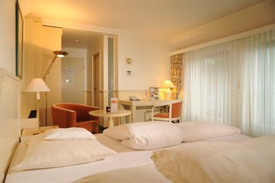 фото отеля Ringhotel Rheinhotel Vier Jahreszeiten
