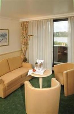 фото отеля Ringhotel Rheinhotel Vier Jahreszeiten