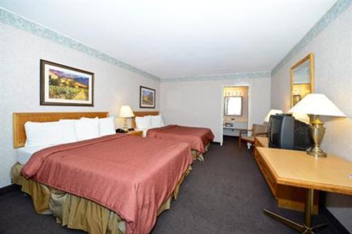 фото отеля Canadas Best Value Inn St. Catharines