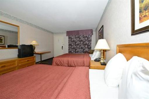 фото отеля Canadas Best Value Inn St. Catharines