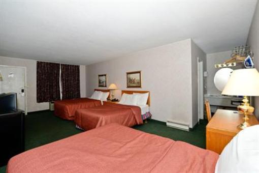 фото отеля Canadas Best Value Inn St. Catharines
