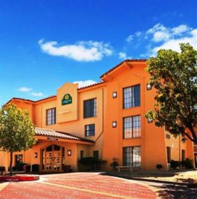 фото отеля La Quinta Inn West