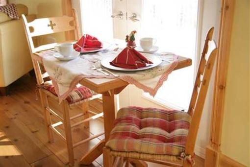 фото отеля Avalanche Bed & Breakfast