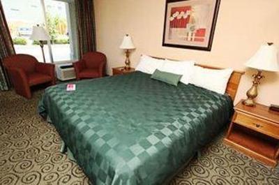фото отеля Ramada Speedway Daytona