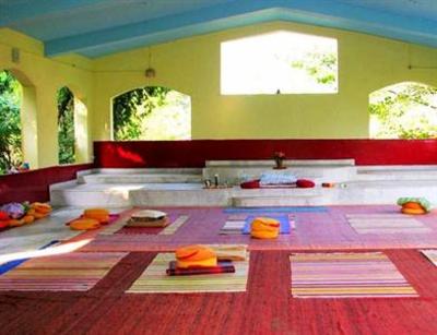 фото отеля Anand Lok Hotel Rishikesh