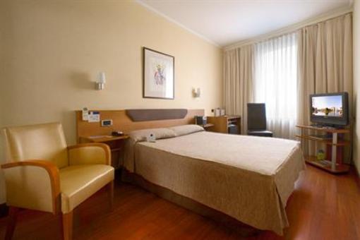фото отеля Yoldi Hotel