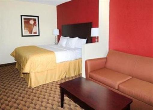 фото отеля Red Roof Inn and Suites Cincinnati North-Mason