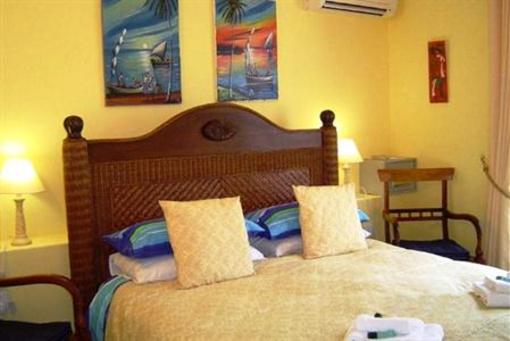 фото отеля Firmount Lodge Guest House Somerset West