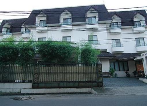 фото отеля Chandra Residence