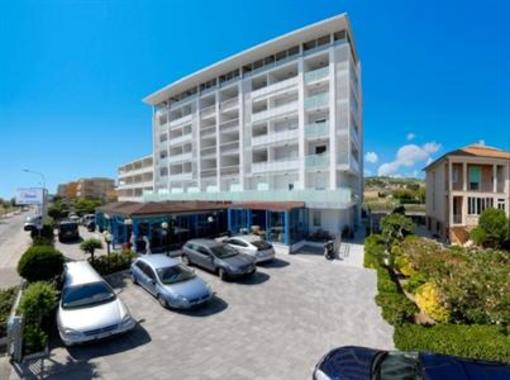 фото отеля Hotel Atlantic Senigallia