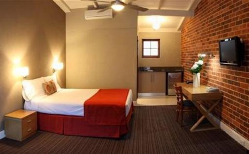 фото отеля Rose and Crown Hotel Perth