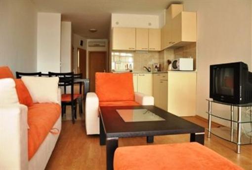 фото отеля Sunny Holiday Aparthotel