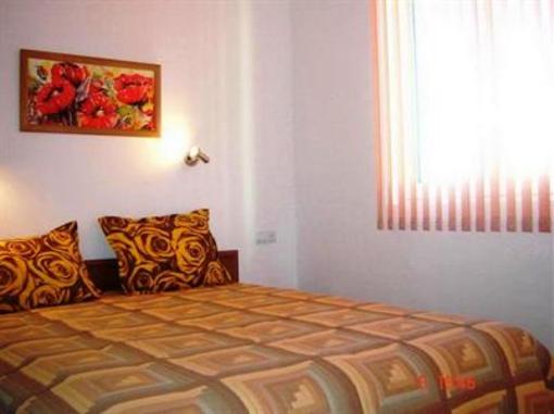 фото отеля Sunny Holiday Aparthotel