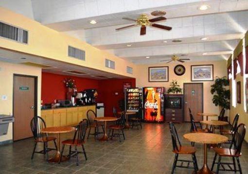 фото отеля Econo Lodge Phoenix