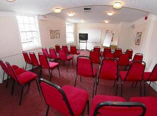 фото отеля Red Lion Hotel Luton
