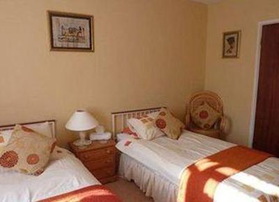 фото отеля Bay View Guest House Saint Helier