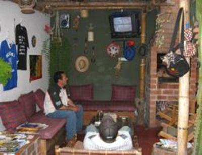 фото отеля Blue House Backpacker Hostel