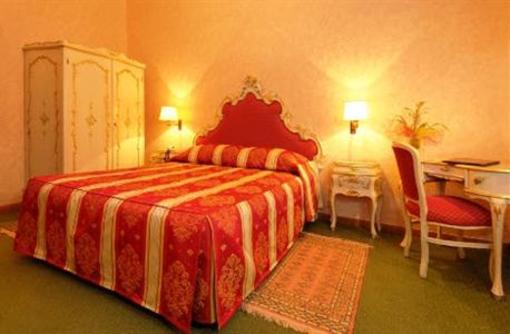 фото отеля Hotel Basilea Dipendenza