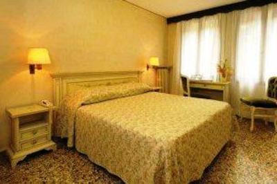 фото отеля Hotel Basilea Dipendenza