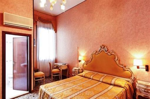 фото отеля Hotel Basilea Dipendenza