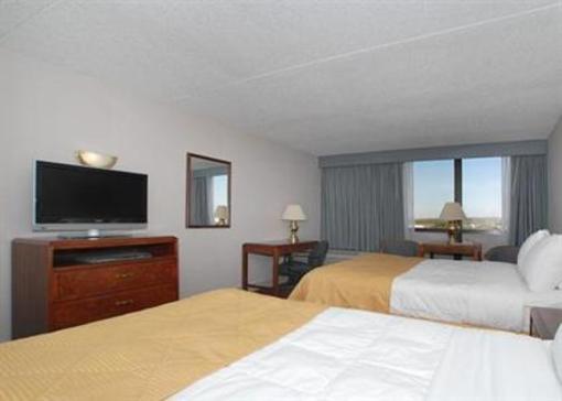 фото отеля Days Inn - Iowa City Coralville