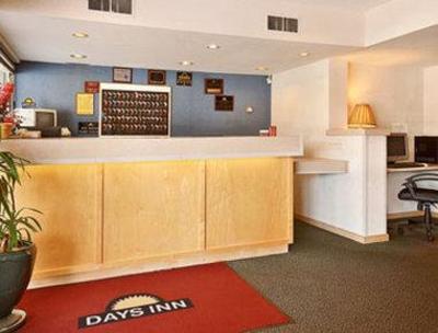 фото отеля Days Inn - Iowa City Coralville