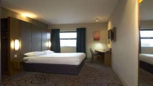 фото отеля Travelodge Sheffield Meadowhall Hotel