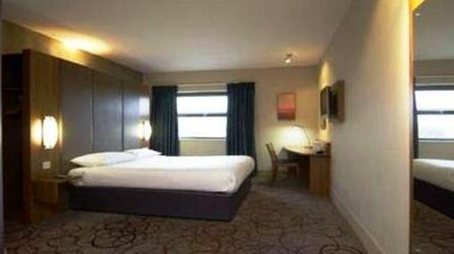 фото отеля Travelodge Sheffield Meadowhall Hotel