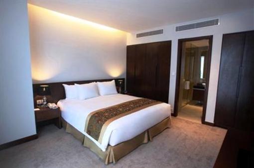 фото отеля Crowne Plaza West Hanoi Residences