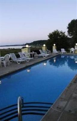 фото отеля Pointes North Resort Traverse City