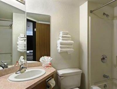 фото отеля Super 8 Austin North