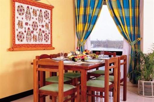 фото отеля Riviera Suites