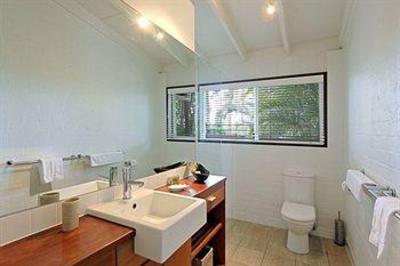 фото отеля Allure Vacation Rental Byron Bay