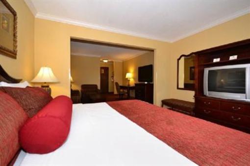 фото отеля BEST WESTERN Plus Southpark Inn & Suites