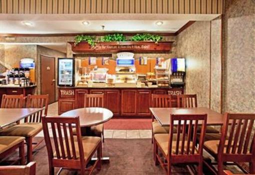 фото отеля Holiday Inn Express Osage Beach