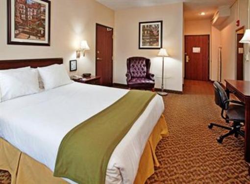 фото отеля Holiday Inn Express Osage Beach