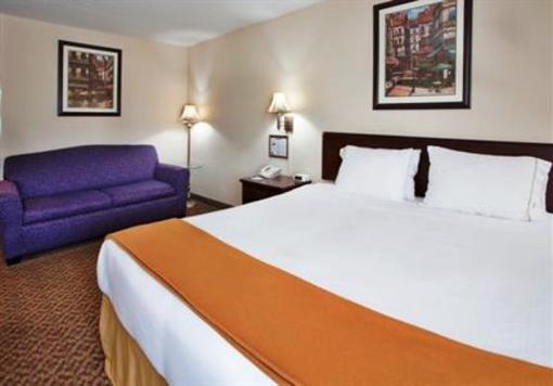фото отеля Holiday Inn Express Osage Beach