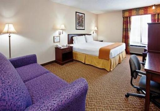 фото отеля Holiday Inn Express Osage Beach