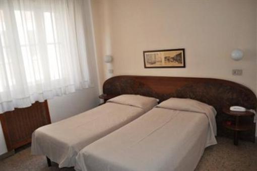 фото отеля Cecile Hotel Pisa