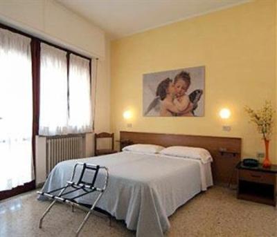 фото отеля Cecile Hotel Pisa