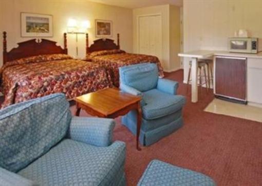 фото отеля Econo Lodge Inn & Suites Groton