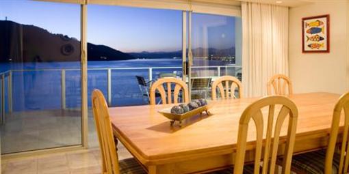 фото отеля Milkwood Bay Guest House