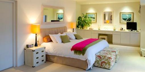 фото отеля Milkwood Bay Guest House