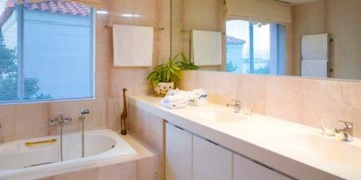 фото отеля Milkwood Bay Guest House